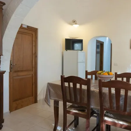 Trullo Aia Dell'ulivo * 오스투니